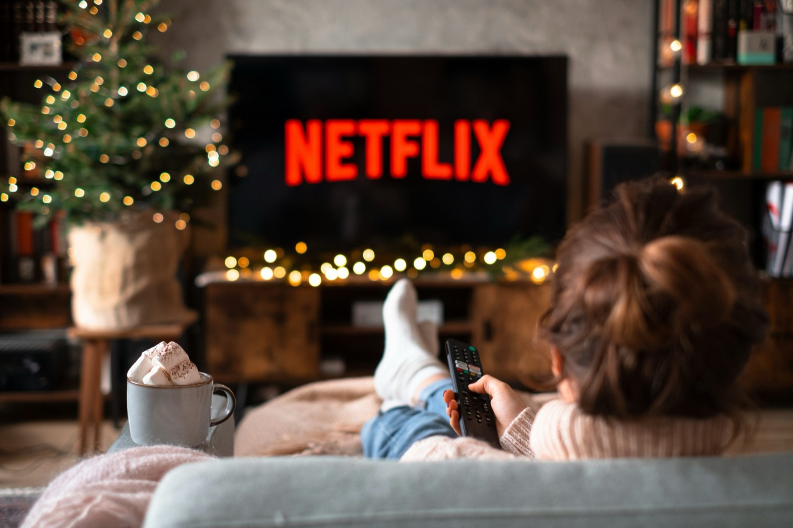 Serveur IPTV surchargé provoquant des micro coupures et du buffering sur smart TV