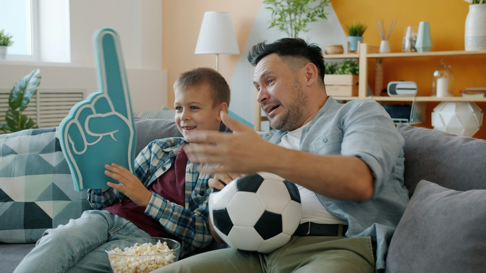 Installation de TiviMate sur boîtier Android TV pour regarder IPTV en 4K